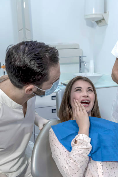 Best Weekend Emergency Dentist in Parkersburg, IA
